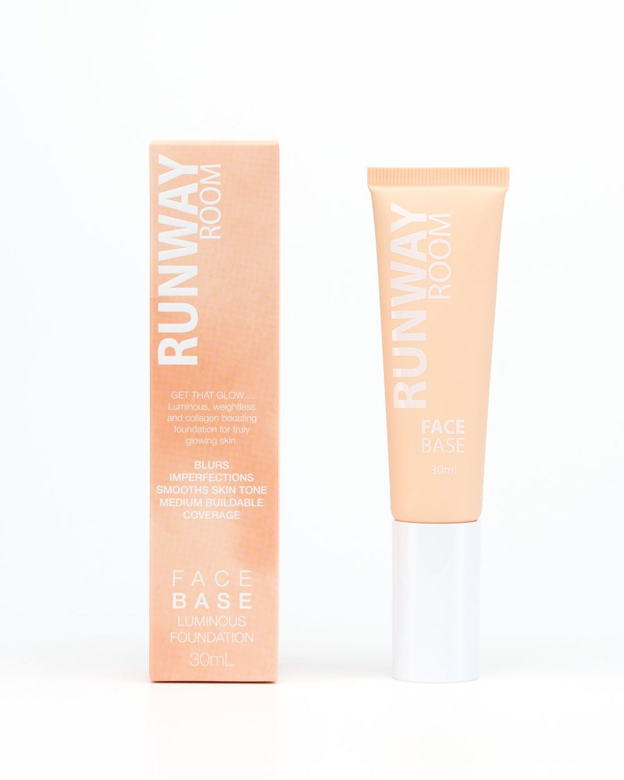 RUNWAY ROOM | FACE BASE LUMINOUS FOUNDATION - C